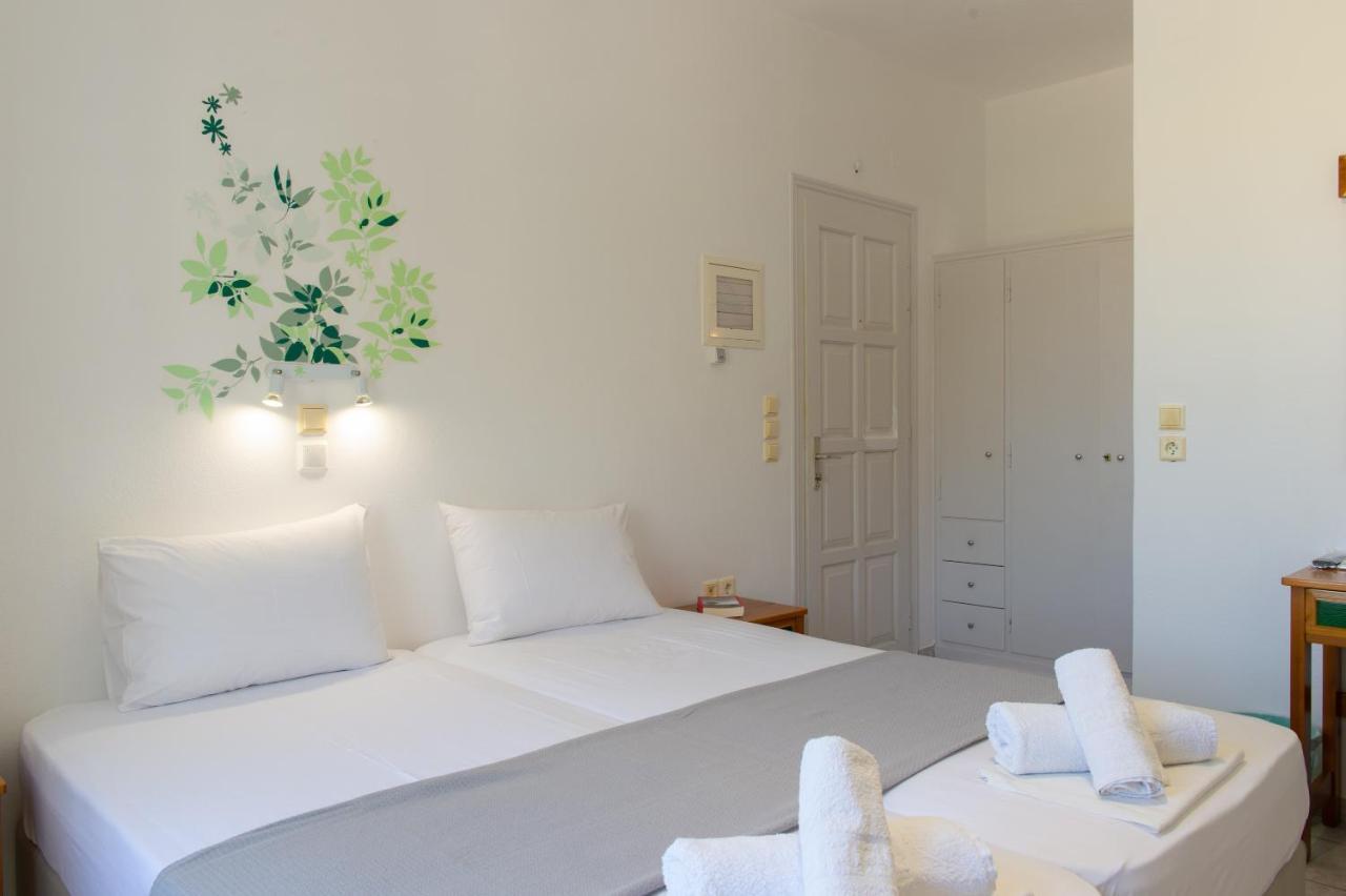 Morpheas Pension Rooms & Apartments 卡马雷 外观 照片